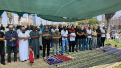 فيديو: خطبة وصلاة الجمعة من أمام مقبرة الاسعاف للشيخ محمد أمارة